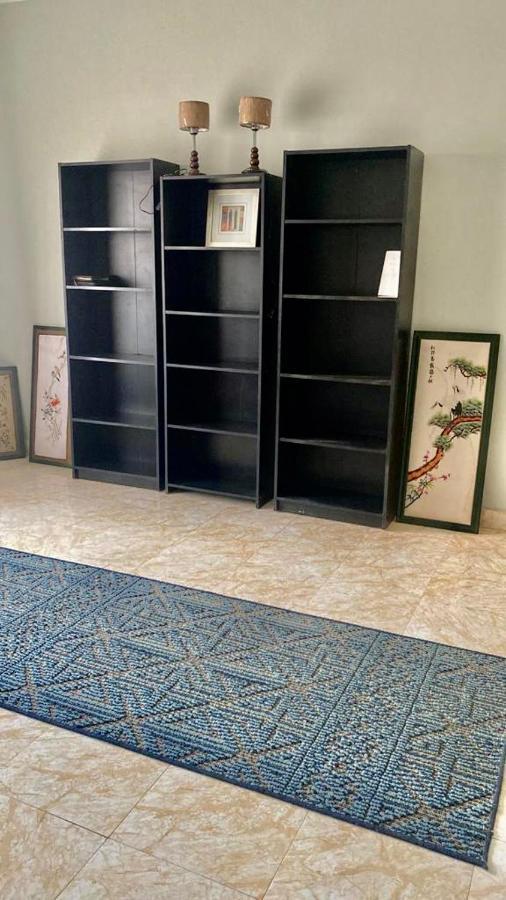 Luxurious 3 Bedroom Rustic Apartment Overlooking Huge Garden - For Families And Couples El El Cairo Exterior foto